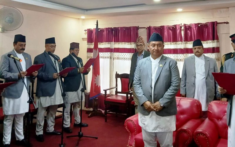 सपथ ग्रहण नै गर्न नपाई प्रभात तामाङ आउट, बागमतीमा मन्त्री परिषद बिस्तार