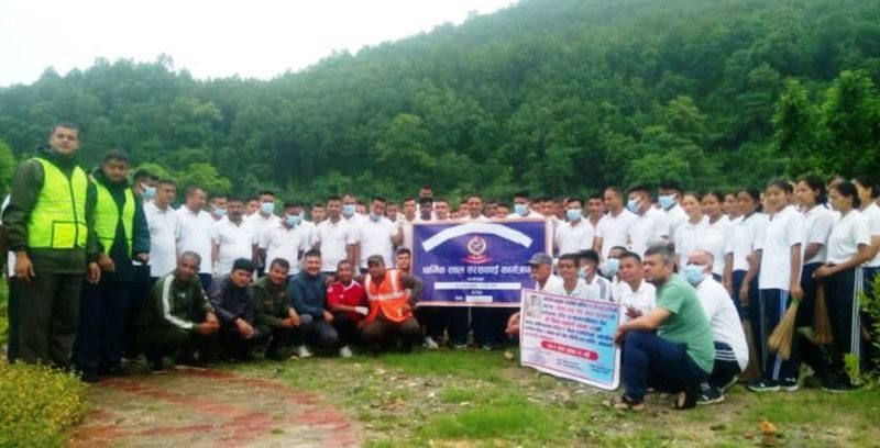 भानुभक्तको सम्झनामा हेटौँडामा सरसफाइ