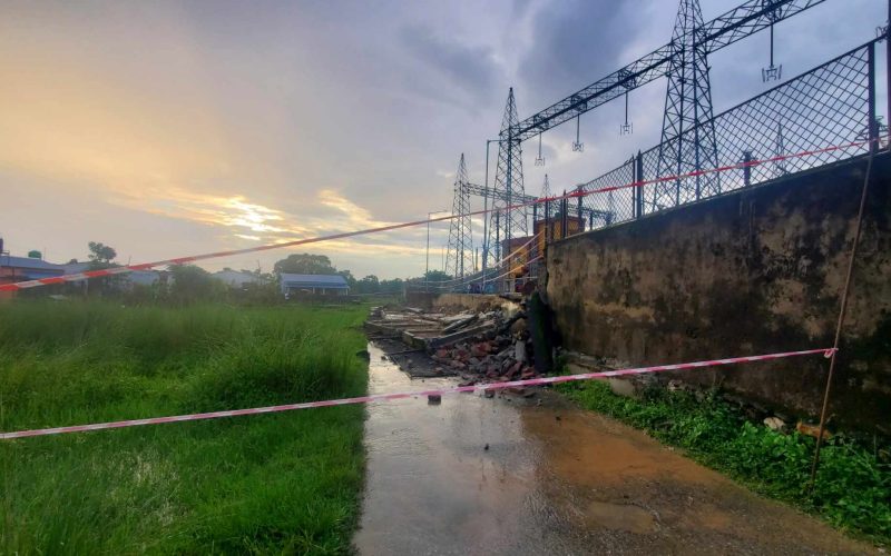 हेटौँडामा विद्यूत प्राधिकरणको पर्खाल ढल्यो