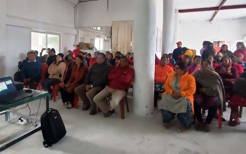 हेटौँडा ११ मा दुई टोलका सदस्यहरुलाई सहकारी शिक्षा