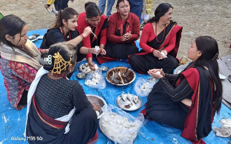 मकवानपुरमा संस्कृति संरक्षण गर्न सामुहिक रुपमा यःमरि पुन्हि मनाईयो