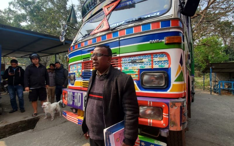 पशु सेवा कार्यालय मकवानपुरद्वारा तस्करीका गोरु बोकेको ट्रक नियन्त्रण