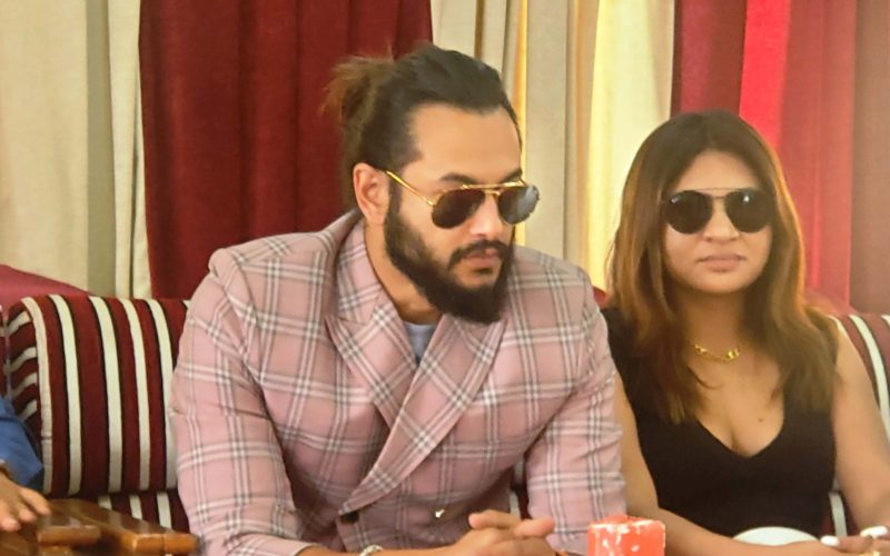 चलचित्र ‘पिताम्बर’को टोली प्रचारप्रसारका लागि हेटौंडामा