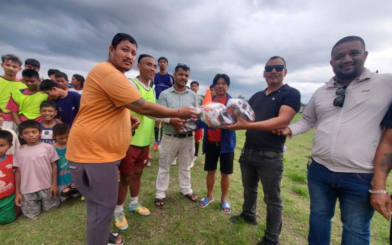 खेलाडीको मनोबल बढाउँदै हेटाैँडा ११ काे सागरपथ