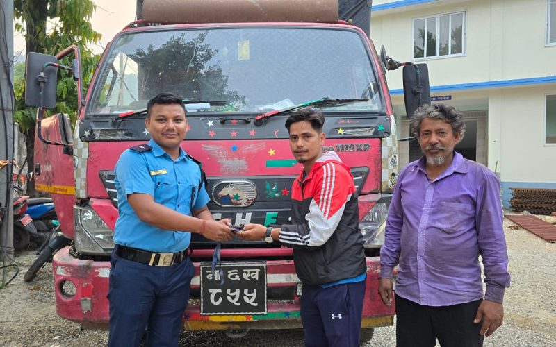 हेटौँडाबाट चोरी भएको ट्रक दुई साता पछि फेला, एक जना पक्राउ