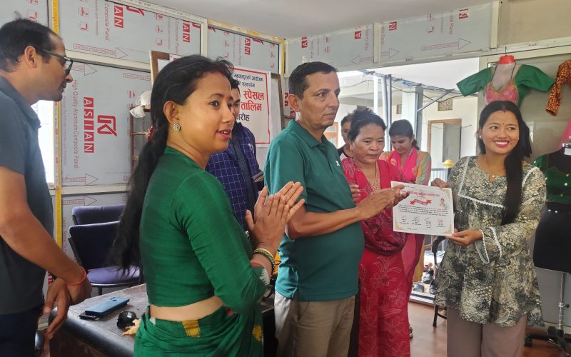 हेटौंडामा फेसन डिजाइन तालिम सम्पन्न