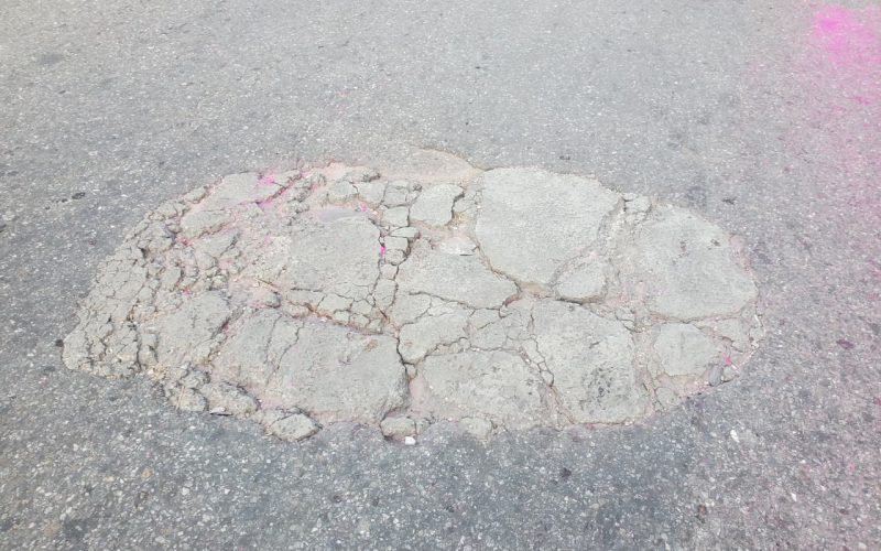 टालटुलमै काम चलाउदै पिच सडक, कहिले सम्म !