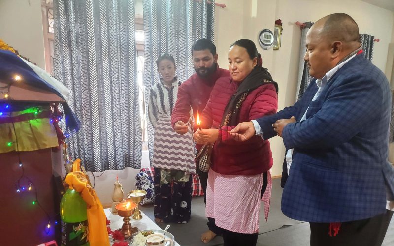 संचारिका समुह जिल्ला अध्यक्ष गुरुङ र परिवारलाई घलान, मुक्तानको सान्त्वना