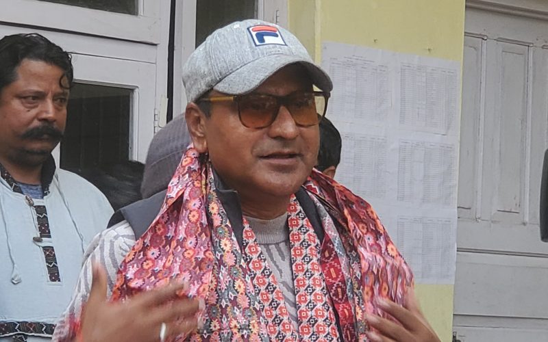 पराजुली भन्छन् : ‘बोल्नै नपाइने पार्टीमा बस्न सकिनँ’