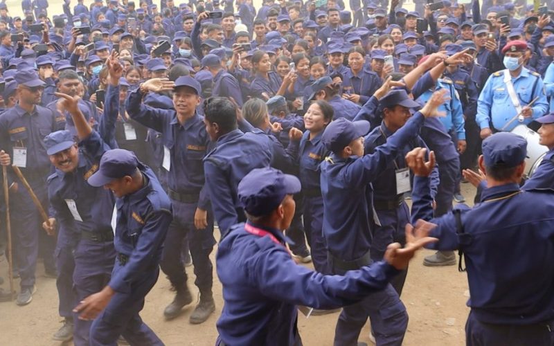 मकवानपुरमा ४० दिन सेवा गरेका १,९२३ निर्वाचन प्रहरी बिदा