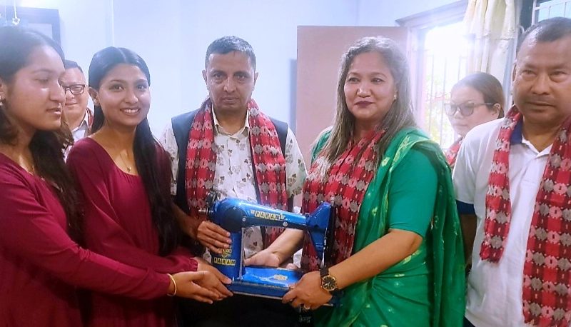 किशोरीलाई आत्मनिर्भर बनाउने लक्ष्यसहित सिलाइ तालिम सम्पन्न