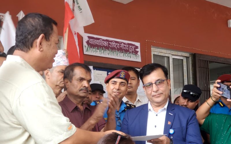 प्रधानमन्त्रीको अभिव्यक्तिको विरोधमा नेपाली कांग्रेस मकवानपुरद्वारा जिप्रकामा ज्ञापन पत्र